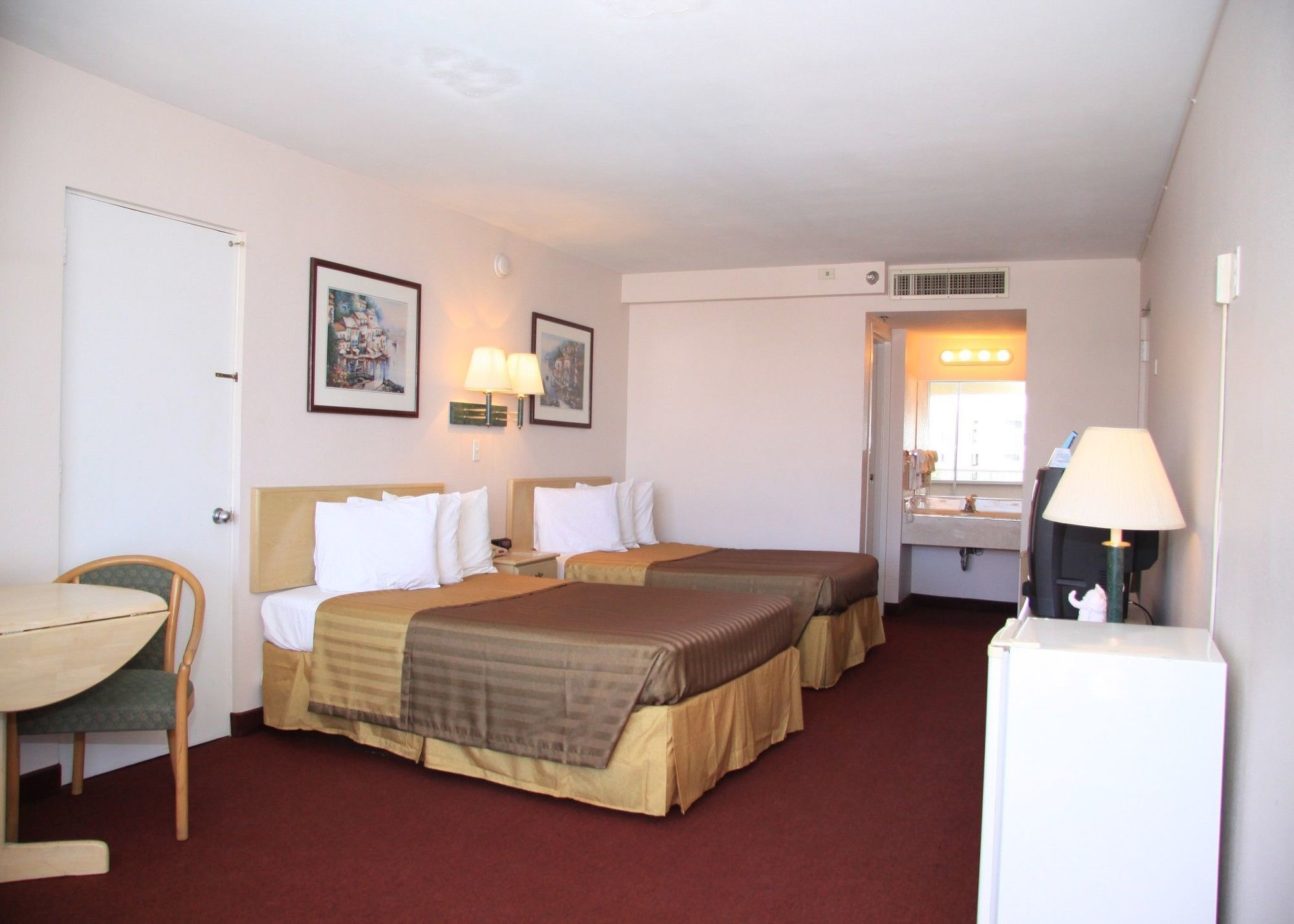 Magnuson Hotel Clearwater Beach Exterior photo
